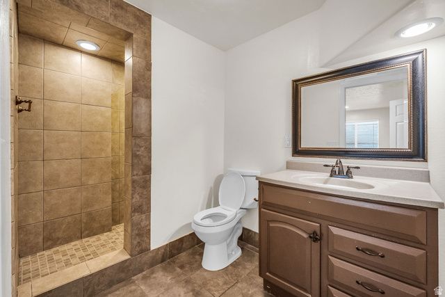 6665 S DALE PARK CIR, West Jordan, UT 84084