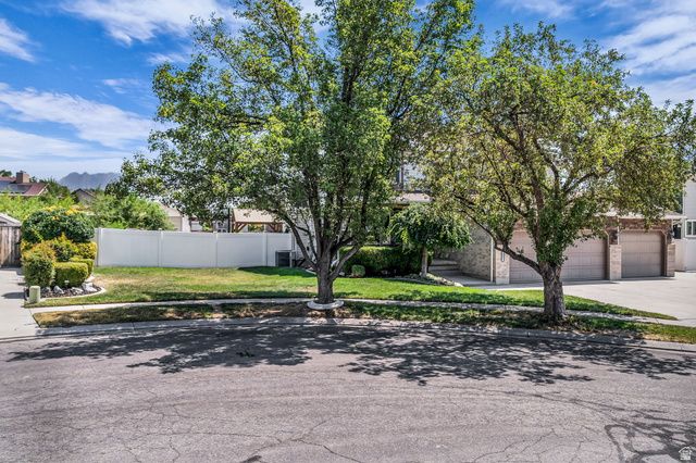 6665 S DALE PARK CIR, West Jordan, UT 84084