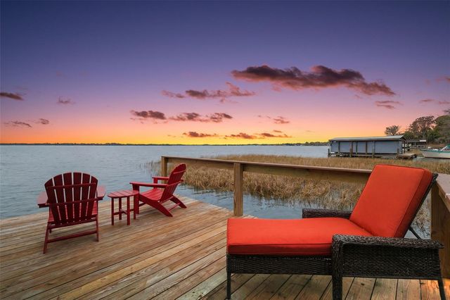 33225 LAKESHORE DRIVE, Tavares, FL 32778