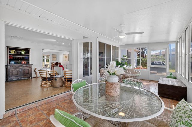 33225 LAKESHORE DRIVE, Tavares, FL 32778