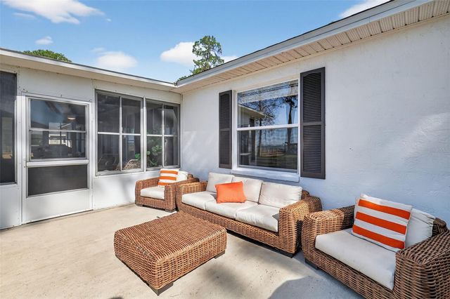 33225 LAKESHORE DRIVE, Tavares, FL 32778