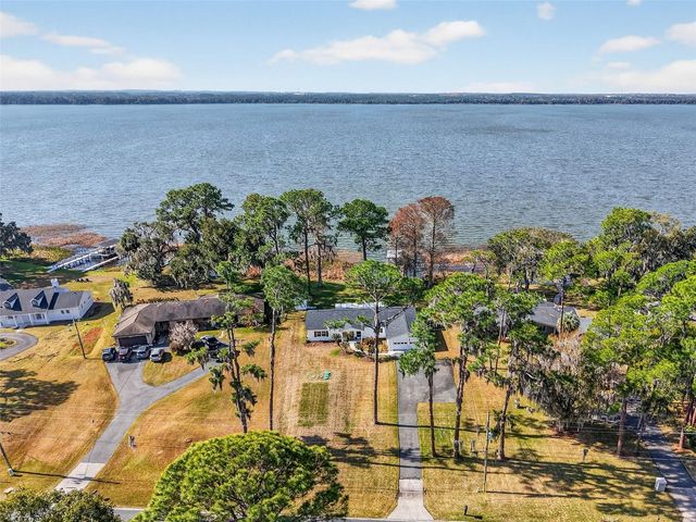 33225 LAKESHORE DRIVE, Tavares, FL 32778
