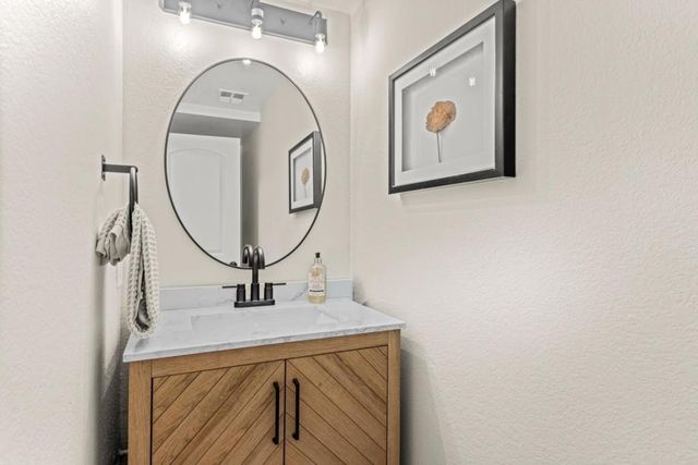 260 W Dunne Avenue 20, Morgan Hill, CA 95037