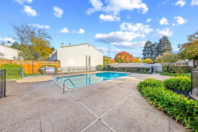 260 W Dunne Avenue 20, Morgan Hill, CA 95037