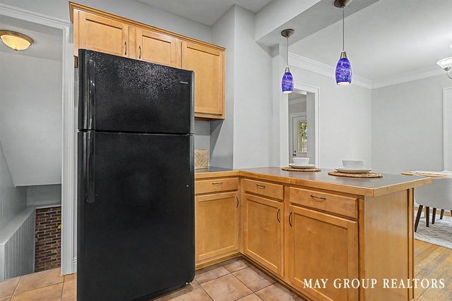 143 Burr Oak Street, Grand Rapids, MI 49505