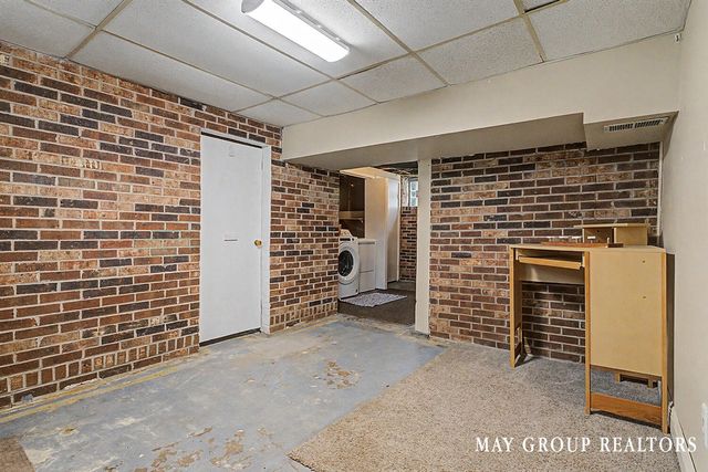 143 Burr Oak Street, Grand Rapids, MI 49505