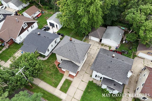 143 Burr Oak Street, Grand Rapids, MI 49505