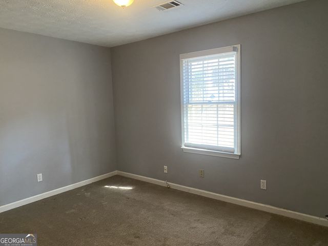 1865 Red Rose Lane, Loganville, GA 30052