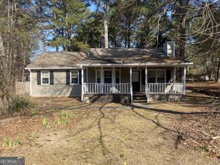 1865 Red Rose Lane, Loganville, GA 30052