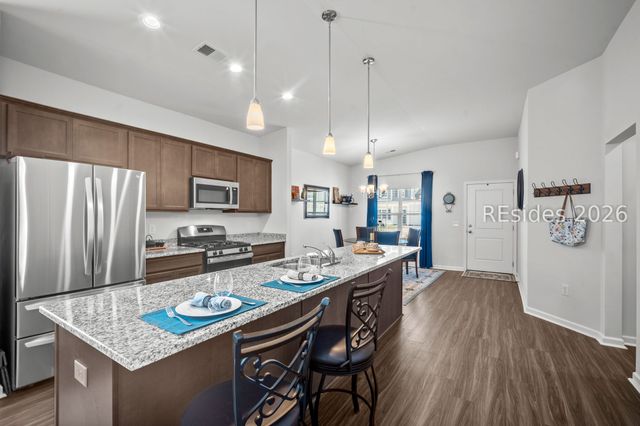 45 Cedarwood St, Beaufort, SC 29906