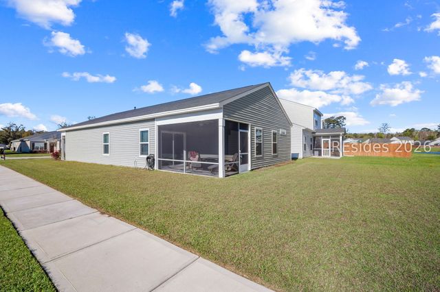 45 Cedarwood St, Beaufort, SC 29906