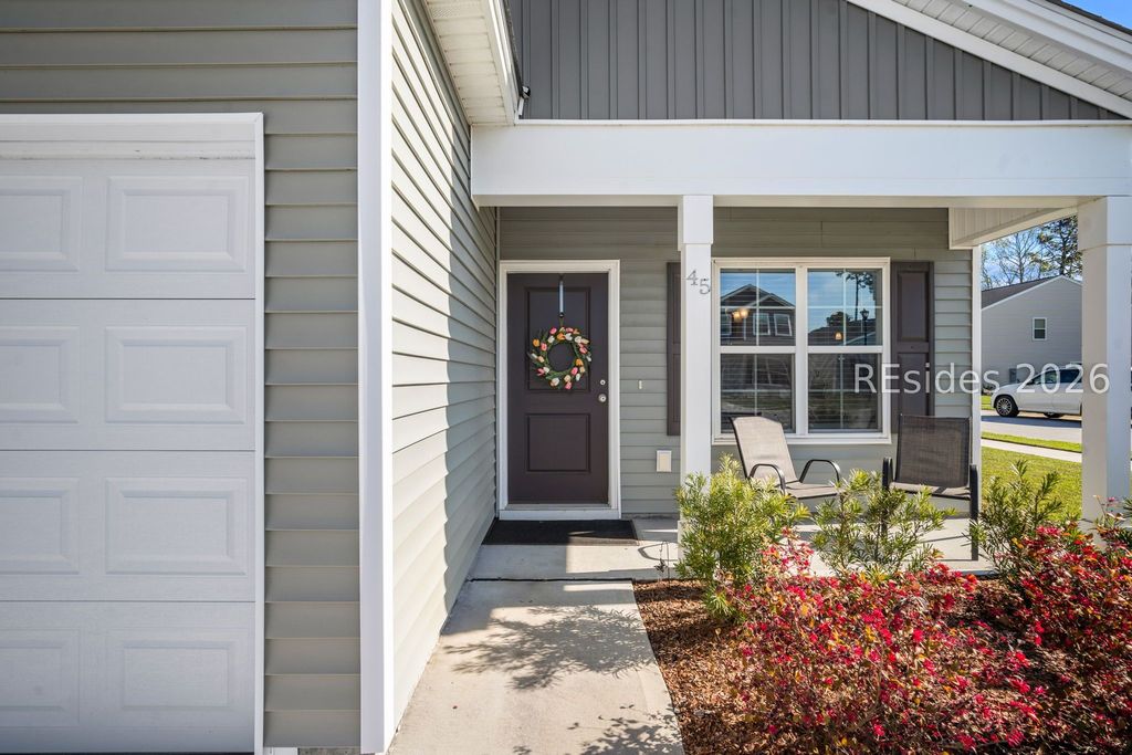 45 Cedarwood St, Beaufort, SC 29906