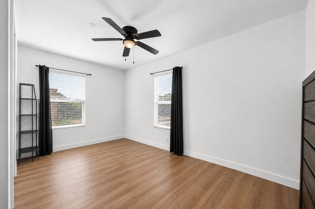 1543 Garza Avenue, Dallas, TX 75216