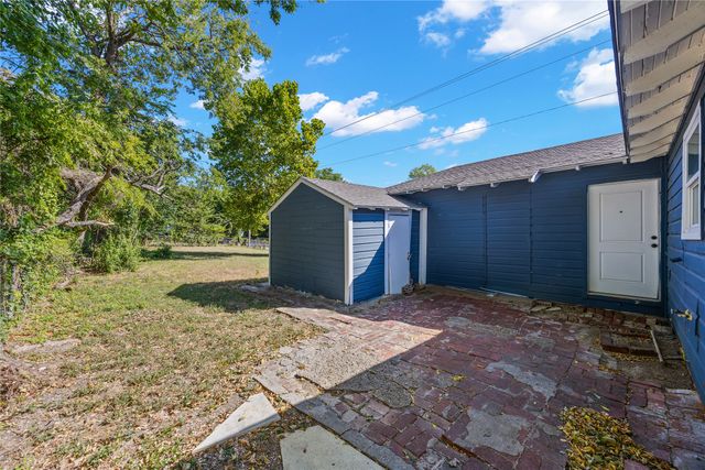 1543 Garza Avenue, Dallas, TX 75216