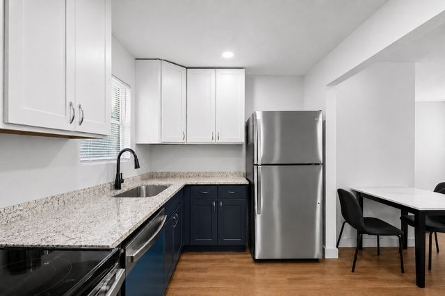 1543 Garza Avenue, Dallas, TX 75216