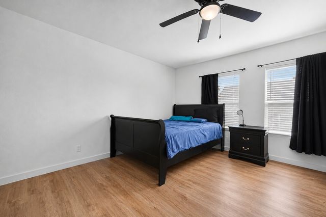 1543 Garza Avenue, Dallas, TX 75216