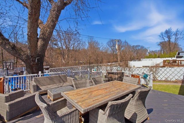 129 Gailmore Drive, Yonkers, NY 10710