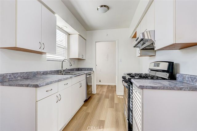 1428 Ocean Park, Santa Monica, CA 90405