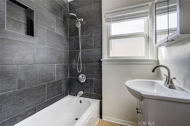 1428 Ocean Park, Santa Monica, CA 90405