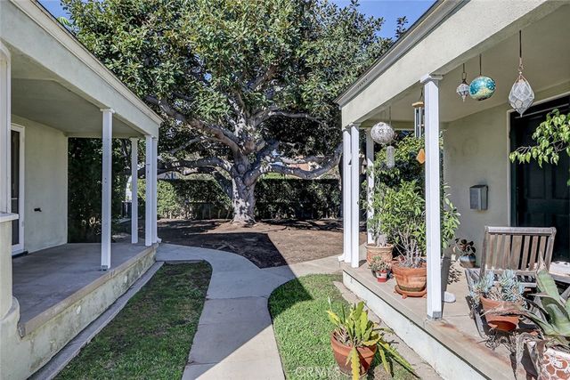 1428 Ocean Park, Santa Monica, CA 90405