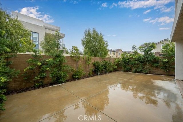 229 Chorus, Irvine, CA 92618