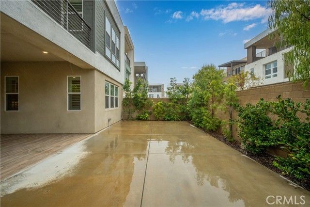 229 Chorus, Irvine, CA 92618