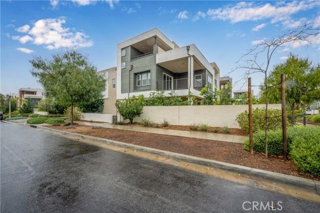 229 Chorus, Irvine, CA 92618