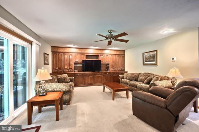 716 ASH DR, Hanover, PA 17331