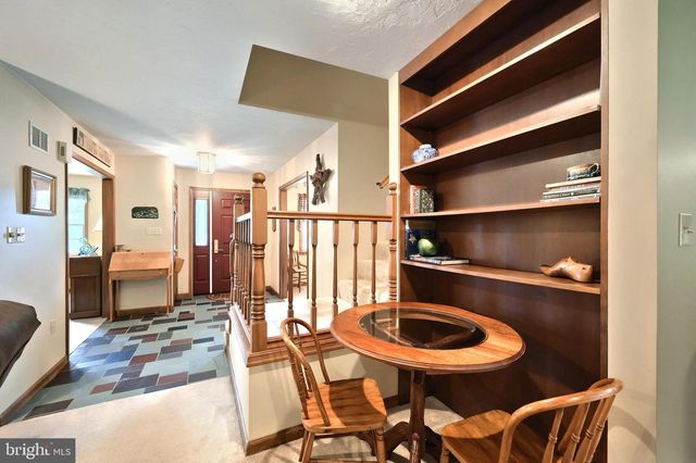 716 ASH DR, Hanover, PA 17331