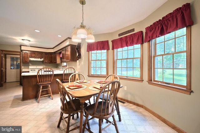 716 ASH DR, Hanover, PA 17331