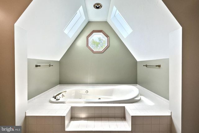 716 ASH DR, Hanover, PA 17331