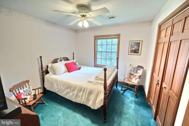 716 ASH DR, Hanover, PA 17331