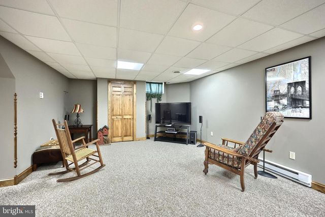 716 ASH DR, Hanover, PA 17331