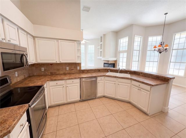 680 MACGLENROSS DRIVE, Oviedo, FL 32765