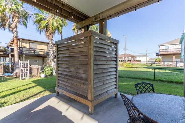 4030 Panola Drive, Galveston, TX 77554