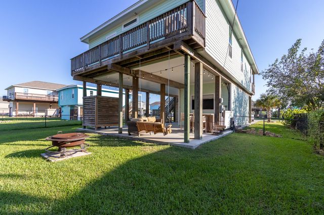 4030 Panola Drive, Galveston, TX 77554