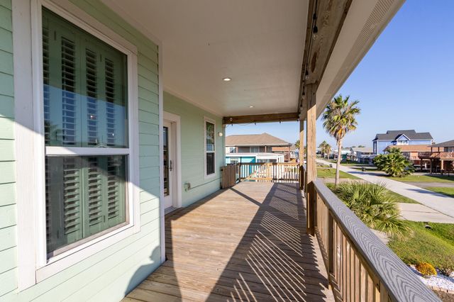 4030 Panola Drive, Galveston, TX 77554