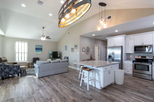 4030 Panola Drive, Galveston, TX 77554