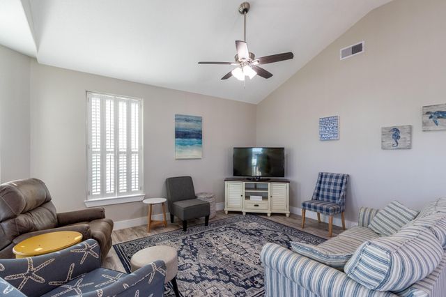 4030 Panola Drive, Galveston, TX 77554