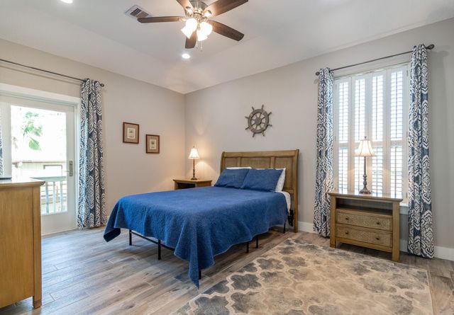 4030 Panola Drive, Galveston, TX 77554