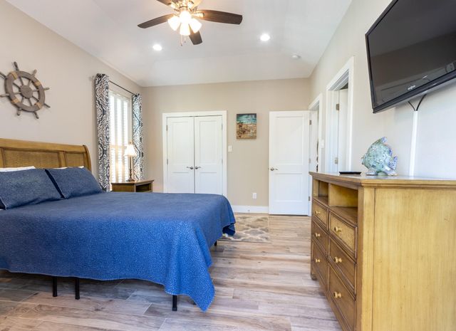 4030 Panola Drive, Galveston, TX 77554