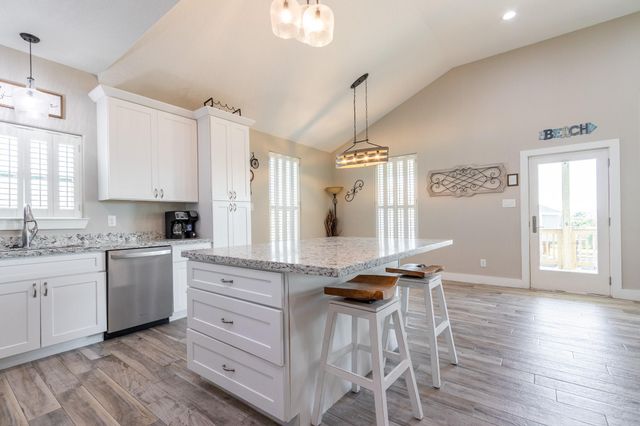 4030 Panola Drive, Galveston, TX 77554