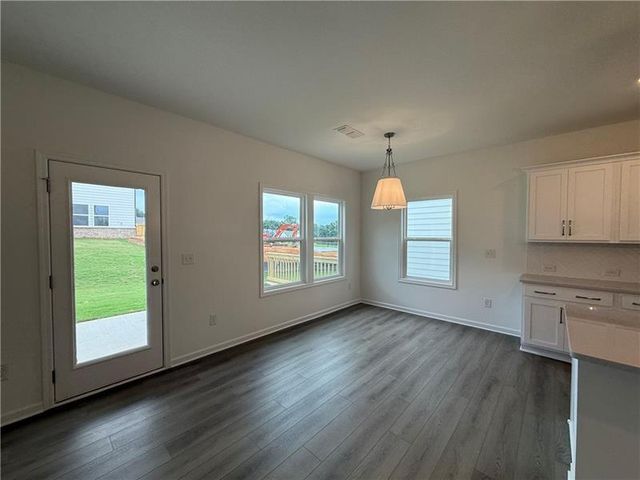 5449 Hargrove Way, Flowery Branch, GA 30542