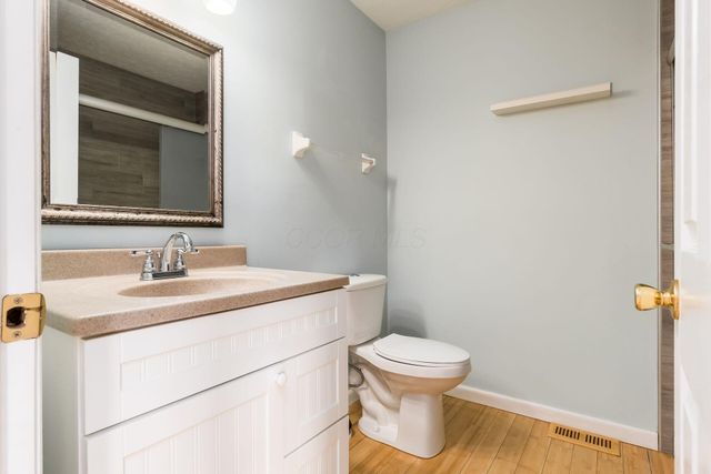 908 Portlock Drive, Columbus, OH 43228