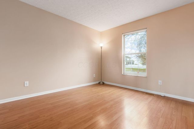 908 Portlock Drive, Columbus, OH 43228