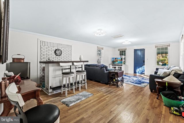 301 BANCROFT AVE, Colonial Beach, VA 22443