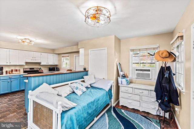 301 BANCROFT AVE, Colonial Beach, VA 22443