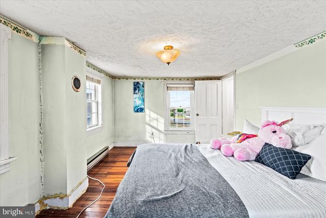 301 BANCROFT AVE, Colonial Beach, VA 22443