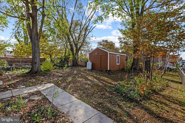 301 BANCROFT AVE, Colonial Beach, VA 22443