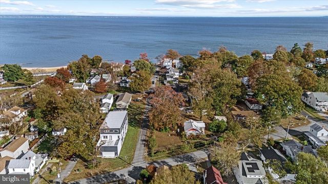 301 BANCROFT AVE, Colonial Beach, VA 22443